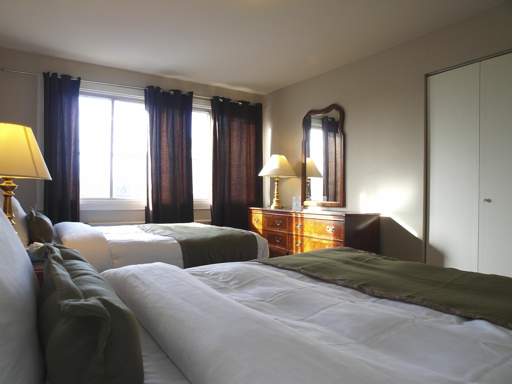 Beausejour Hotel Apartments/Hotel Dorval Esterno foto
